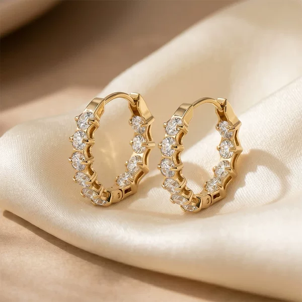 Zirconia-studded C-shaped ear cuffs with sparkling diamonds, enhancing the ear shape, gentle and flattering, niche earrings made of 316 stainless steel