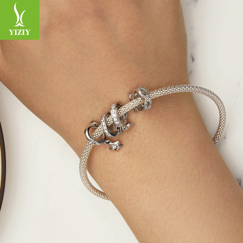 Genuine universal bracelet