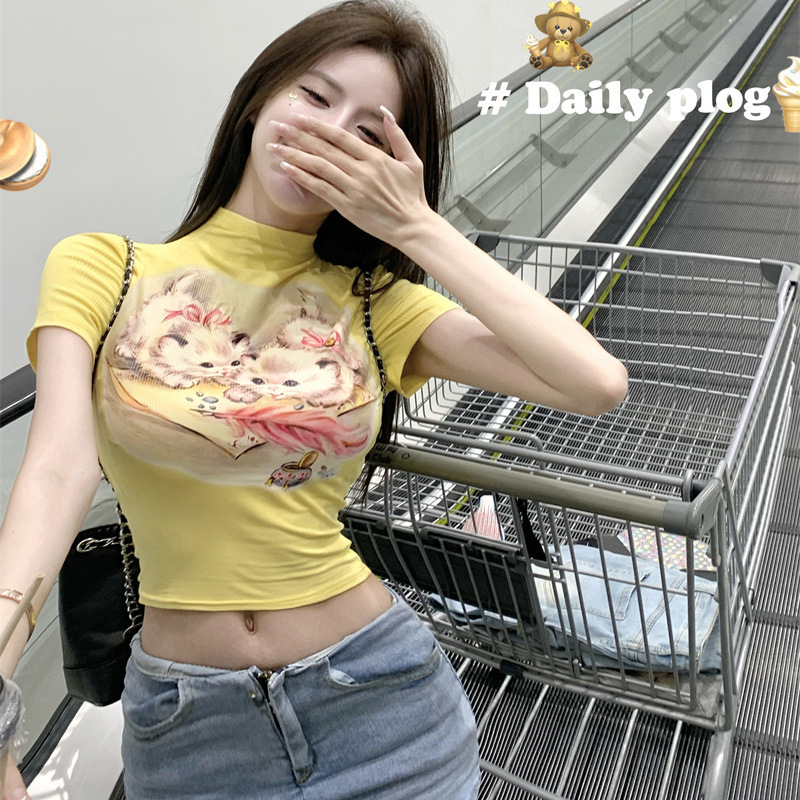 純粋な欲望の甘いギャルの猫のプリントの高襟の正肩の半袖のtシャツの女性の夏の修身の短い黄色の正肩の上着|undefined
