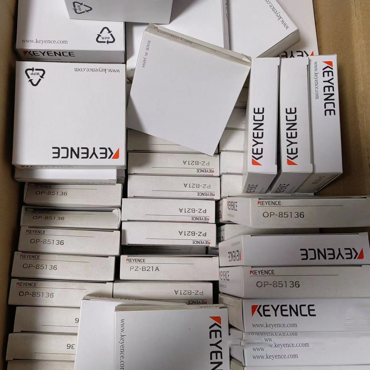 原装正品PZ-G42CB基恩士KEYENCE强力光型光电传感器当天发货议价