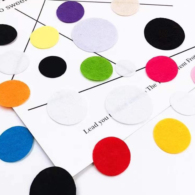 Accesorios de la joyería de bricolaje tela no tejida 1-8cm tela no tejida Junta redonda no tejida accesorios para el cabello semi-parche