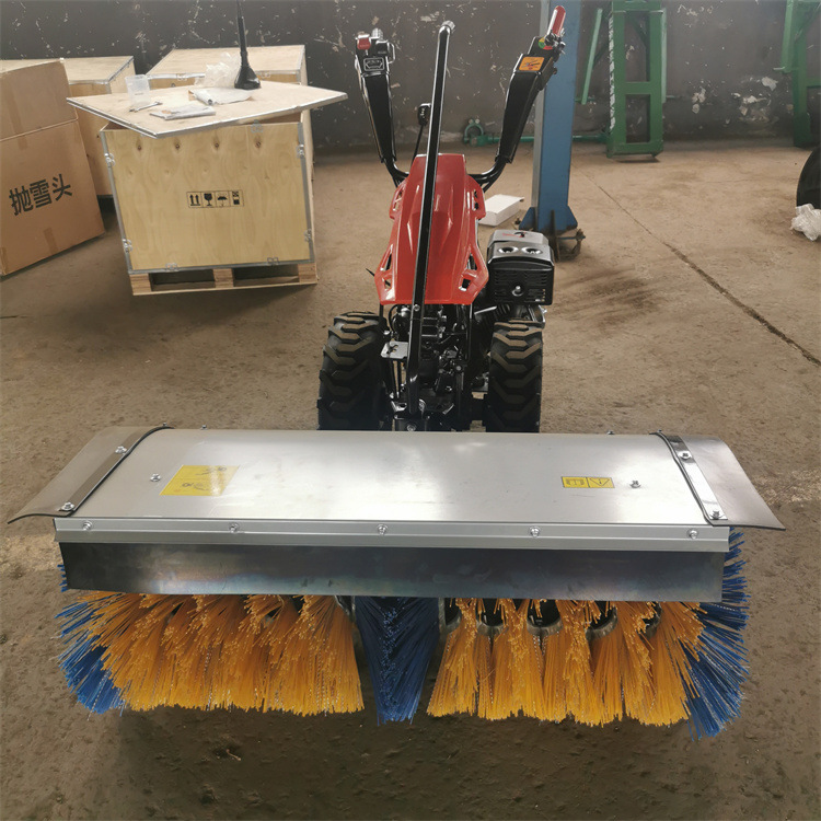 小型多功能清雪机  抛雪机燃油道路物业滚刷除雪设备 手推扫雪机