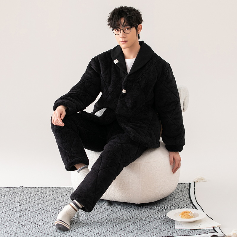 Pijama de hombre de invierno más grueso de terciopelo de algodón de coral de calor de tres capas de terciopelo de coral negro de alta calidad de otoño y invierno ropa para el hogar