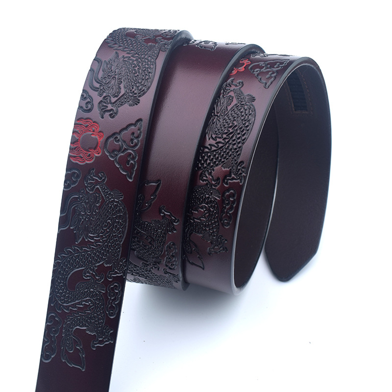 男性の高級本革ベルトはレトロなエンボス二階の牛革を持っています。