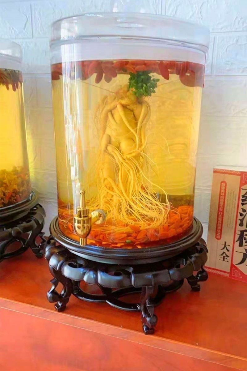 Ginseng Root Ren Shen 长白山人参 Whole Dried Root for Wine Infusion and Cooking 100g specifications