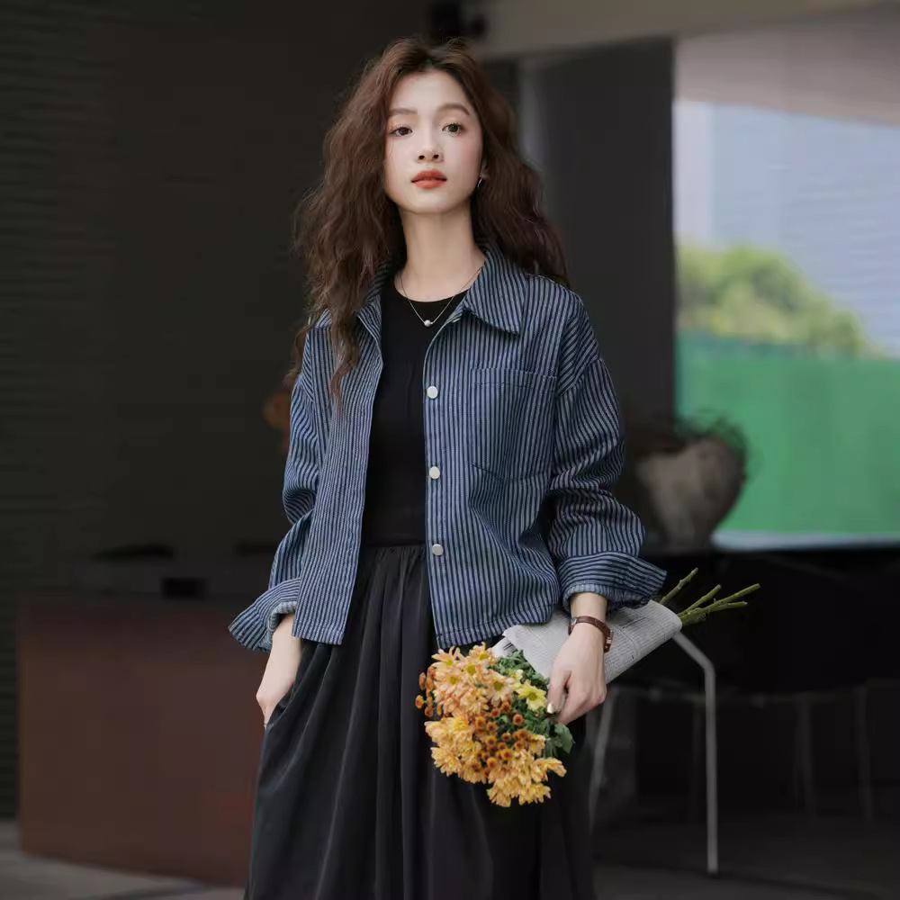 2024 년 가을 새로운 분위기 한국 통근 칼라 스트라이프 싱글 브레스트 데님 재킷 여성 쇼트 재킷