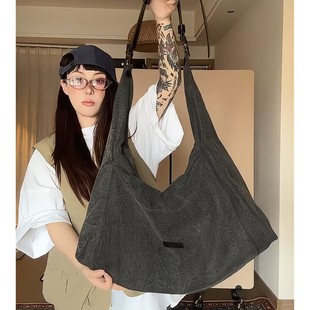 2024 New High Sense Large Capacity Fashion Retro Bag Women's Casual Tote Commuter Shoulder Underarm Bag Trendy