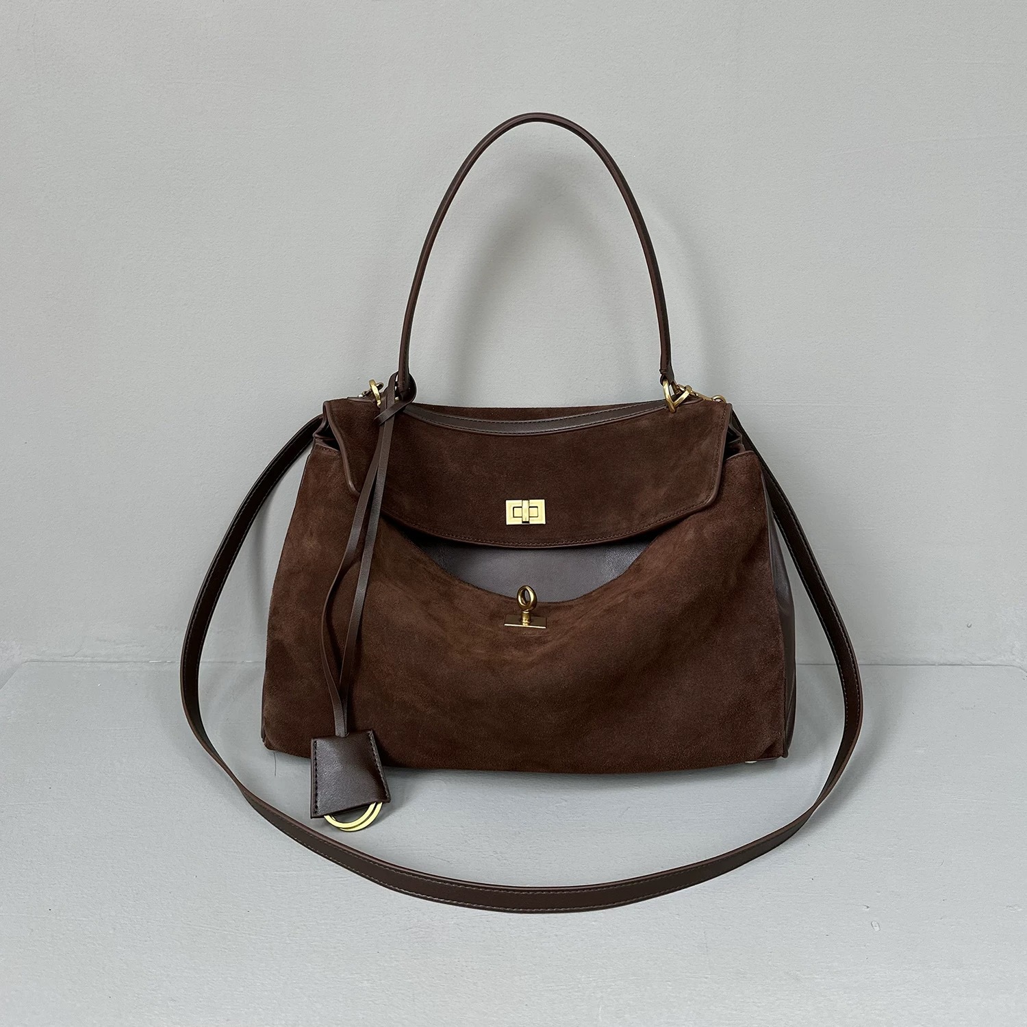 Cross - Border rodeo otoño - invierno gamuza Kelly bolso de desplazamiento de gran capacidad bolso axila bolso de sentido superior bolso de hombro único