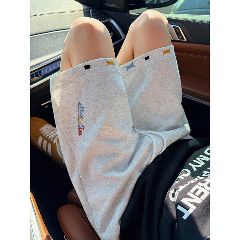 Men's Summer Trendy Brand Embroidered American-Style Casual Shorts, New Summer Style Loose-Fitting Five-Point Shorts for Men