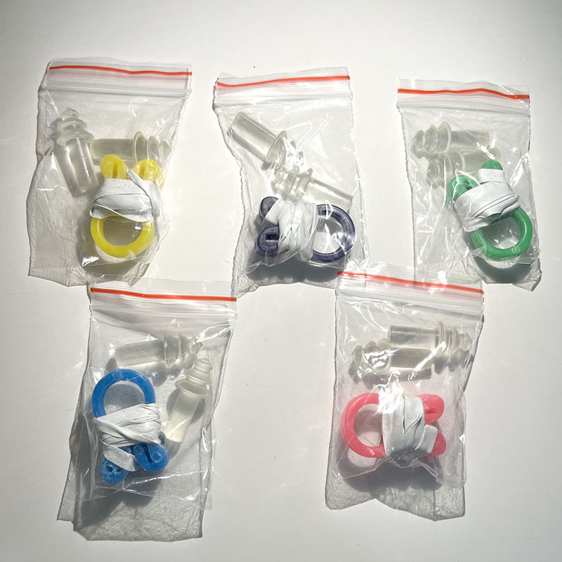 무작위 색상 PVC 코 클립 귀마개