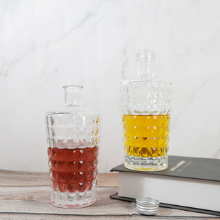 Factory direct fruit wine bottle fashion small wine bottle 330ml whiskey wine bottle transparent thick glass liquor bottle