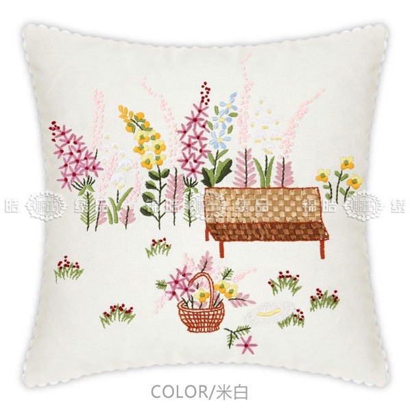 Fábrica al por mayor de color de impresión bordado de la cinta hecha a mano DIY paquete de material cojín funda de almohada flor frente mariposa volando doble platillo Flying dance