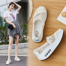 老北京布鞋女2025新款摇摇鞋女网面透气软底防滑厚底增高运动鞋女