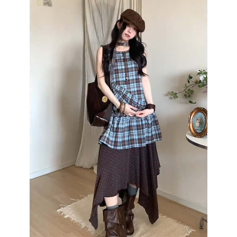 Summer In-Stock Items: Beautiful Summer Plaid Sleeveless Vest Dress, Women's Polka Dot Slim-Fit Skirt, Fashionable Set Summer In-Stock Items: Beautiful Summer Plaid Sleeveless Vest Dress, Women's Polka Dot Slim-Fit Skirt, Fashionable Set