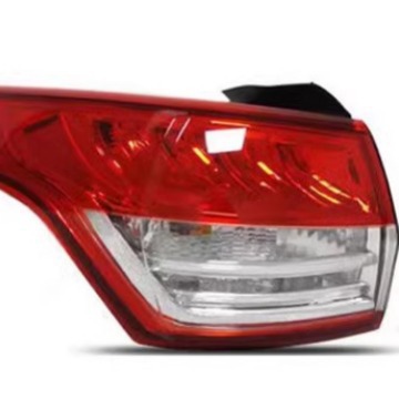 Aplicable a las luces traseras de Ford Wings13 14 15 16 Nuevo conjunto de luces traseras de Ford Wings