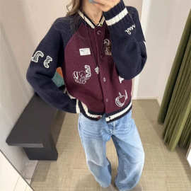 法式小众25年秋冬新款复古拼色排扣刺绣棒球服立领针织夹克毛衣女