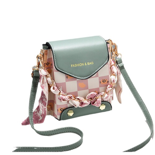 Manufacturer's new summer bag, Korean version, simple small square bag, fashionable and versatile, one-shoulder crossbody, trendy mini mobile phone bag, women's bag