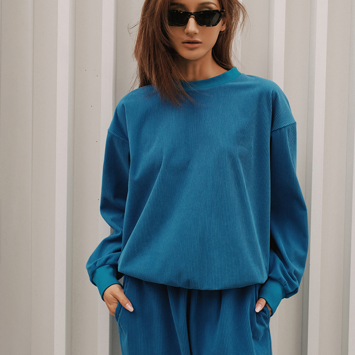 Women’s Sports Two-piece Set Casual Round Neck Pullover Outfit_voghion.com