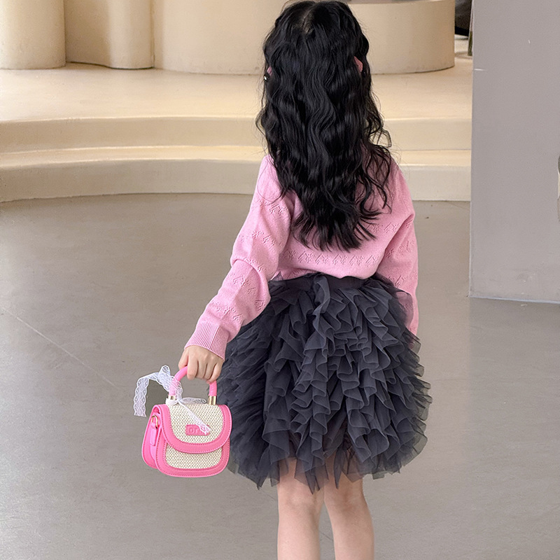 Bolso de hombro para niña de color de contraste de moda coreana mini bolso de paja para bebé lindo bolso para niños con pajarita de bufanda de seda dulce