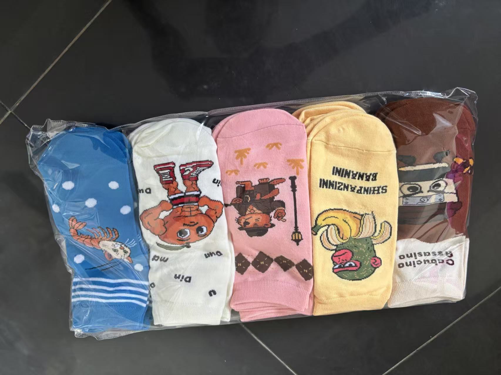 2024 primavera y verano nuevos calcetines de dibujos animados japoneses calcetines de mujer calcetines de algodón peinado coreano calcetines de barco