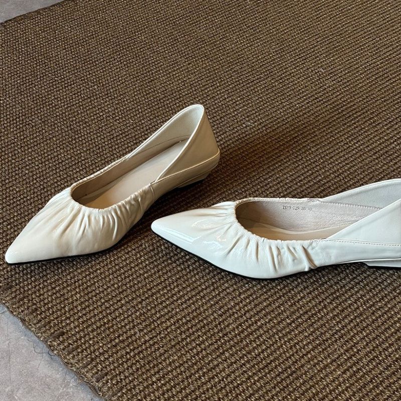 Lammfell-Version ~ Niche Dign, knackiger, spitzer Zehenbereich, Damenschuh, neuer Feenstil 2025, weiche Sohle, eleganter Oma-Look_voghion.com