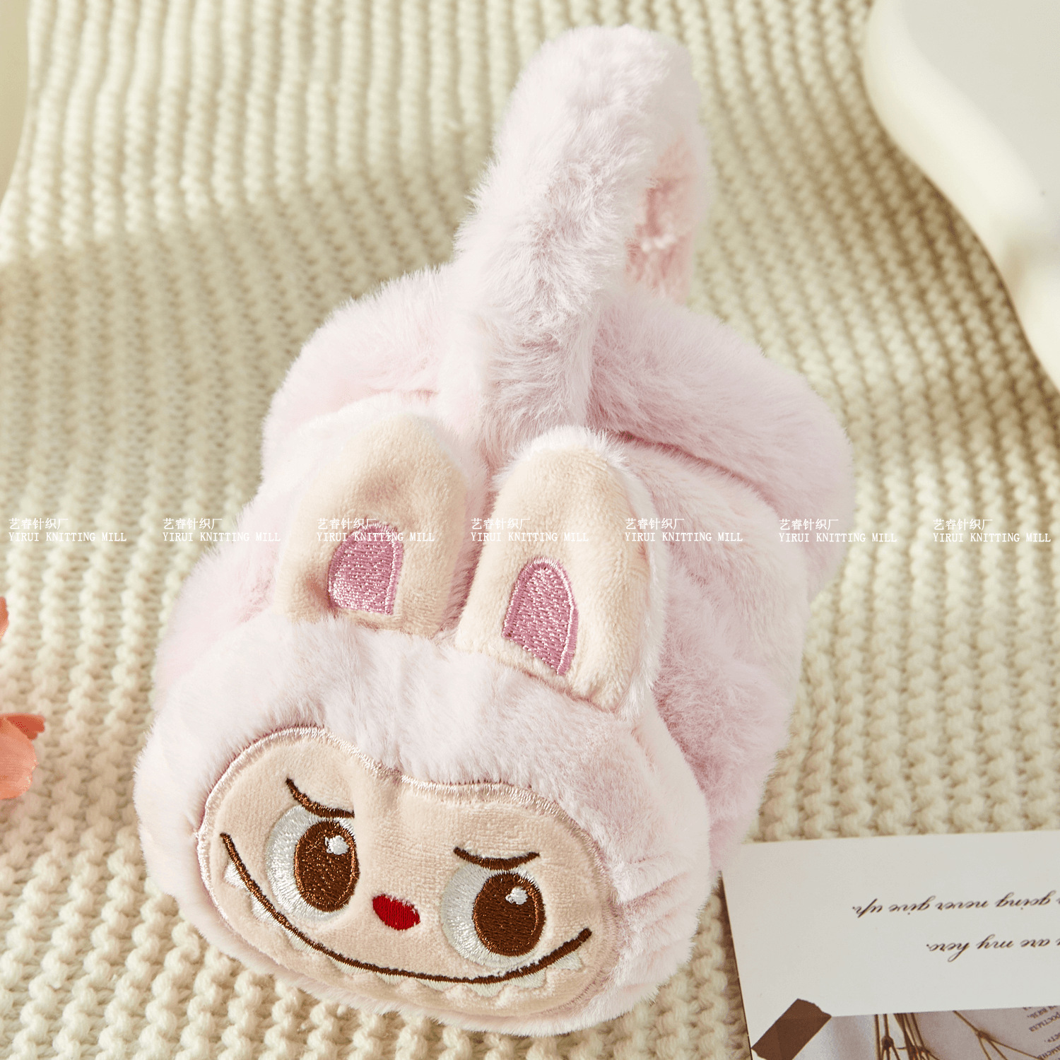 秋冬の新型アニメかわいい布ウサギのぬいぐるみ耳当て学生児童の凍結防止保温耳当て