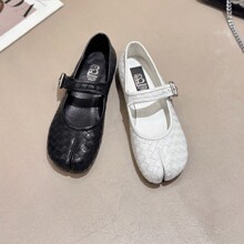 �W��վEŮЬ26���ĕr�з�ֺܛ����ţƤ�A�^һ�֎�ƽ�׬������Ь