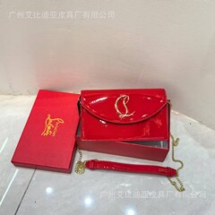 高級な質感のカバンの今年の新型ファッションのフリンジチェーンの小さい方のカバンの女性の潮の百合の通勤の肩の斜めのショルダーバッグ