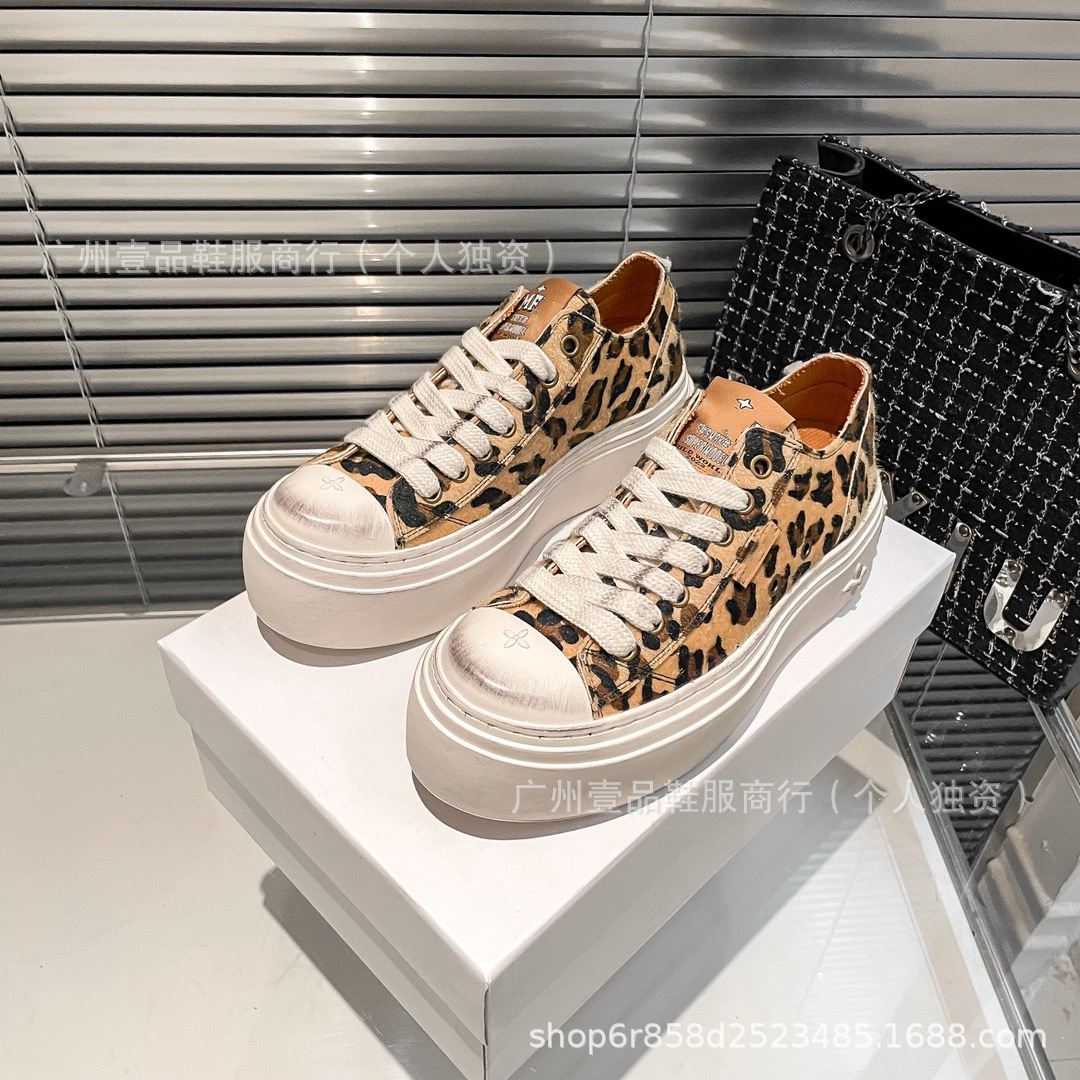 1.0 호피무늬 (발볼이 얇은 편이라면 한 사이즈 작게 선택해주세요)