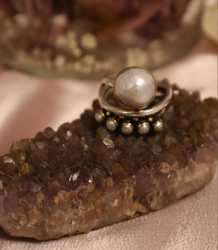 Retro Oval Imitation Pearl Alloy Women's Open Ring display picture 2