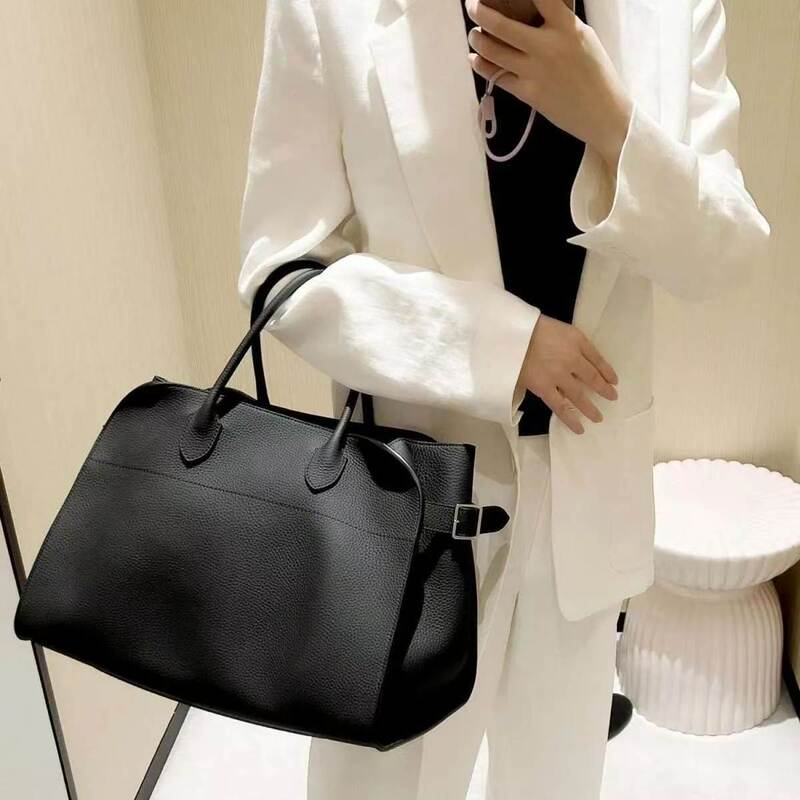 Tote Bag with a Niche Feel, Large Capacity, Suitable for Commuting, Shoulder and Crossbody Bag, New Fashion Style Tote Bag with a Niche Feel, Large Capacity, Suitable for Commuting, Shoulder and Crossbody Bag, New Fashion Style