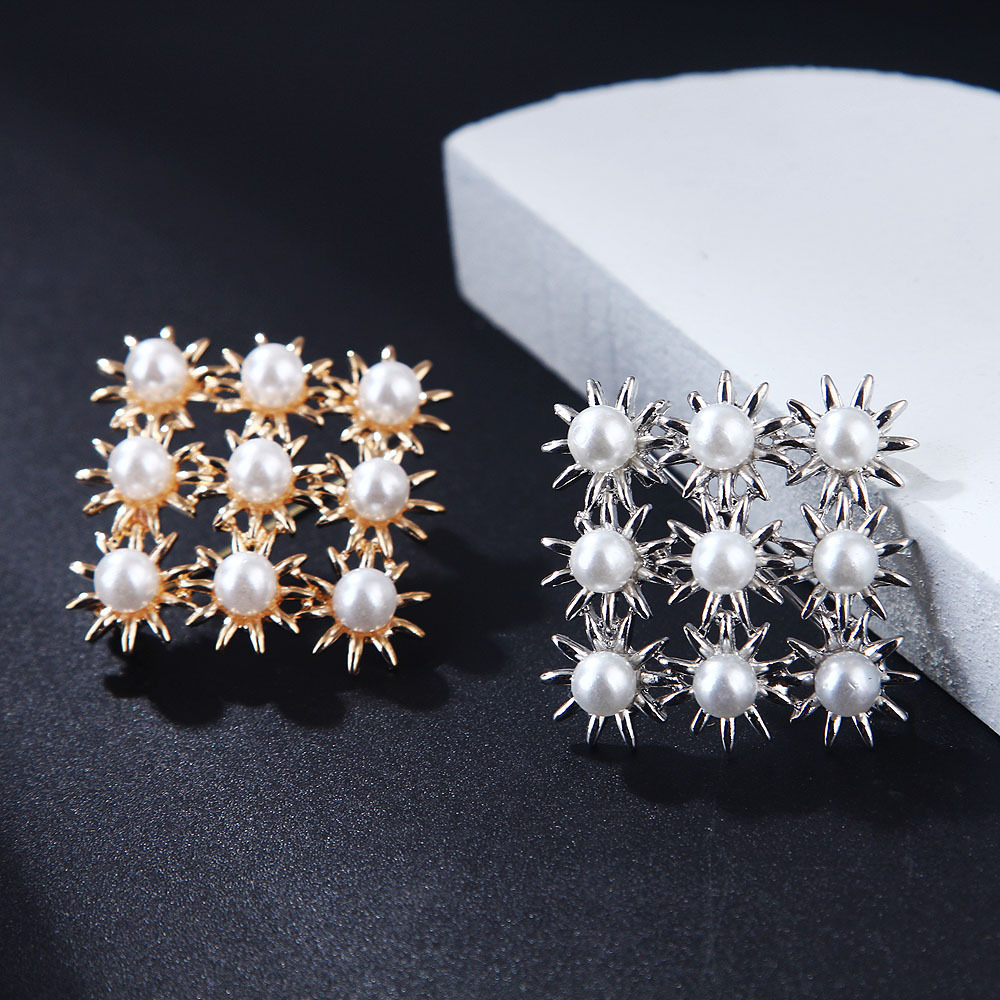 elegant fashionable universal geometric brooch pearl