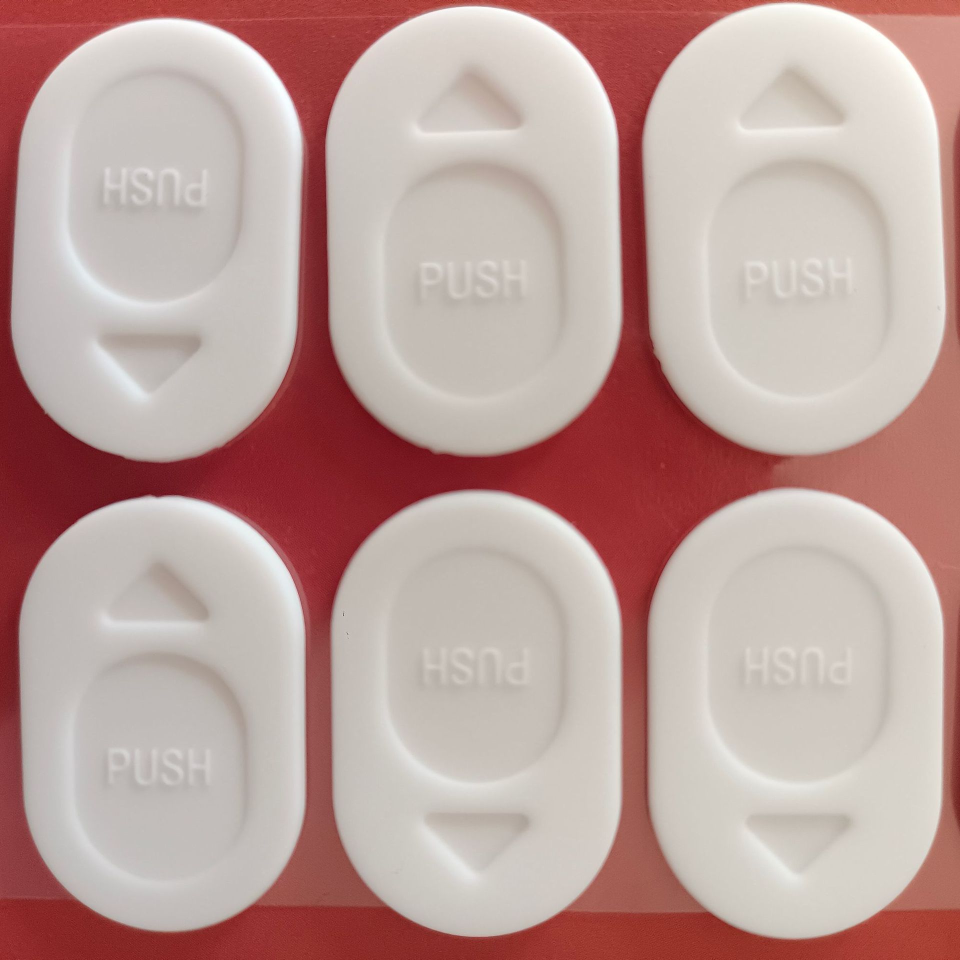 厂家供应火柴盒硅胶扣精品盒硅胶按键抽屉盒黑色推拉硅胶扣