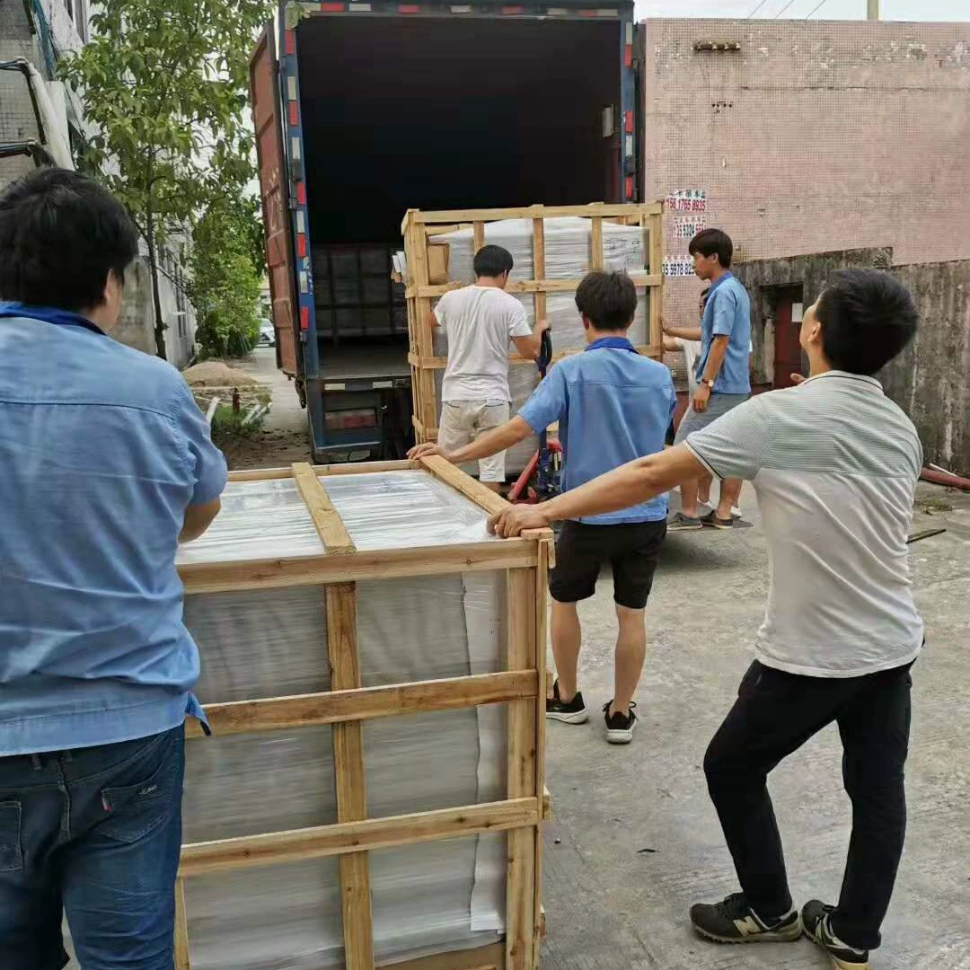 Лаборатория с переключаемыми режимами высокой и низкой температуры, влажной и горячей средой, а также с низкой температурой и постоянной температурой и влажностью.