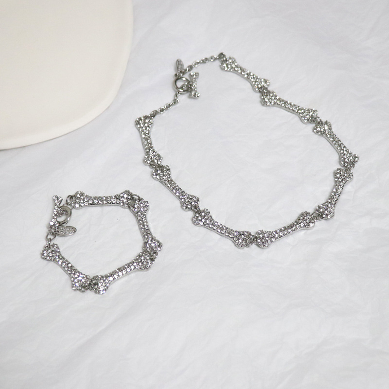 Daily Occasion Personality Full Rhinestone Bone Shaped Stitching Necklace