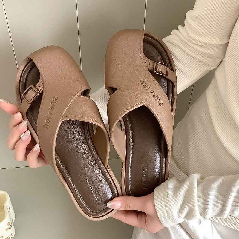 Mesh fashionable slippers, universal footwear for leisure, internet celebrity, high-end