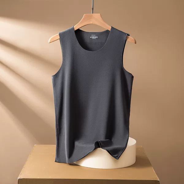 Male-dark gray-round neck-no trace