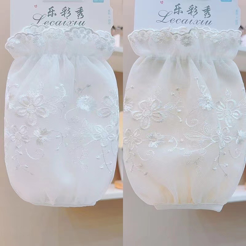 Rose flower 2 pairs (white+beige)