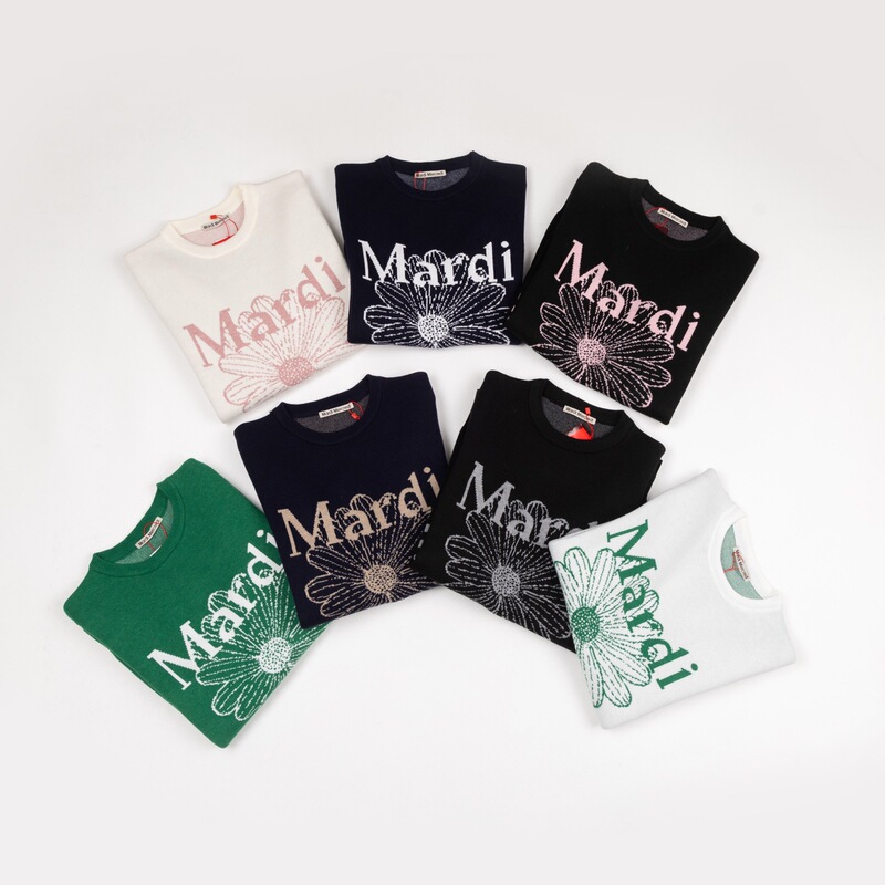 Mardi Korean Style Small Daisy Autumn and Winter Three-Stripe Round Neck Knitted Drop Shoulder Long Sleeve Thick Sweater for Men and Women Mardi Korean Style Small Daisy Autumn and Winter Three-Stripe Round Neck Knitted Drop Shoulder Long Sleeve Thick Sweater for Men and Women