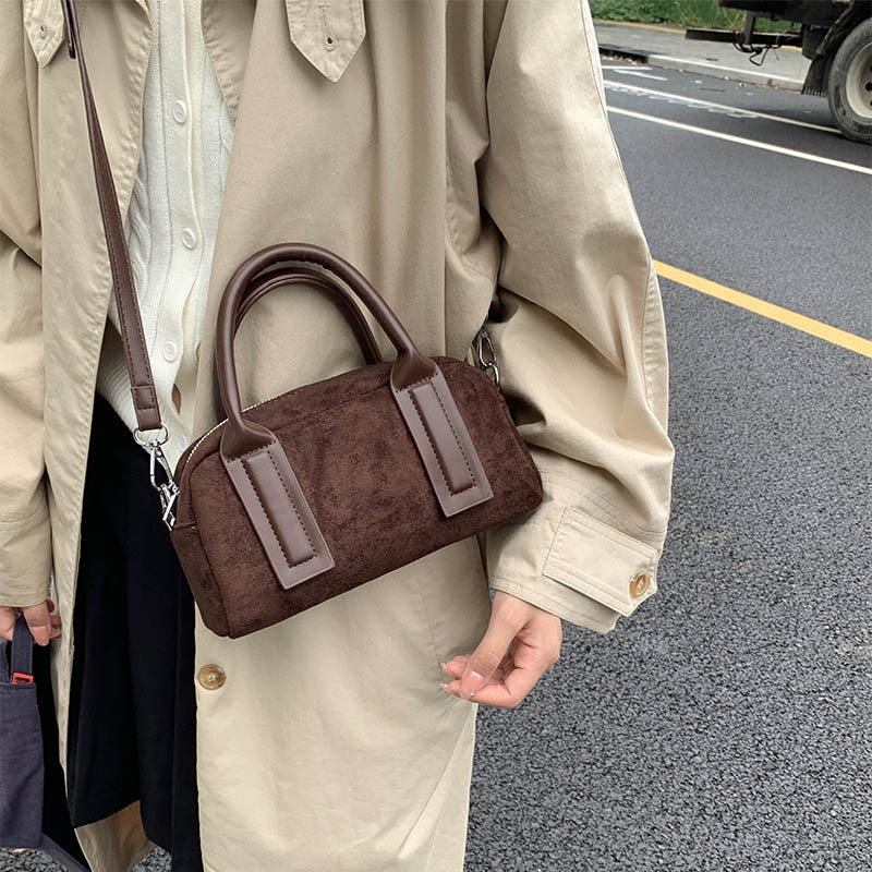 秋冬洋气麂皮绒手提枕头包包女2025新款简约百搭单肩包时尚斜挎包|undefined