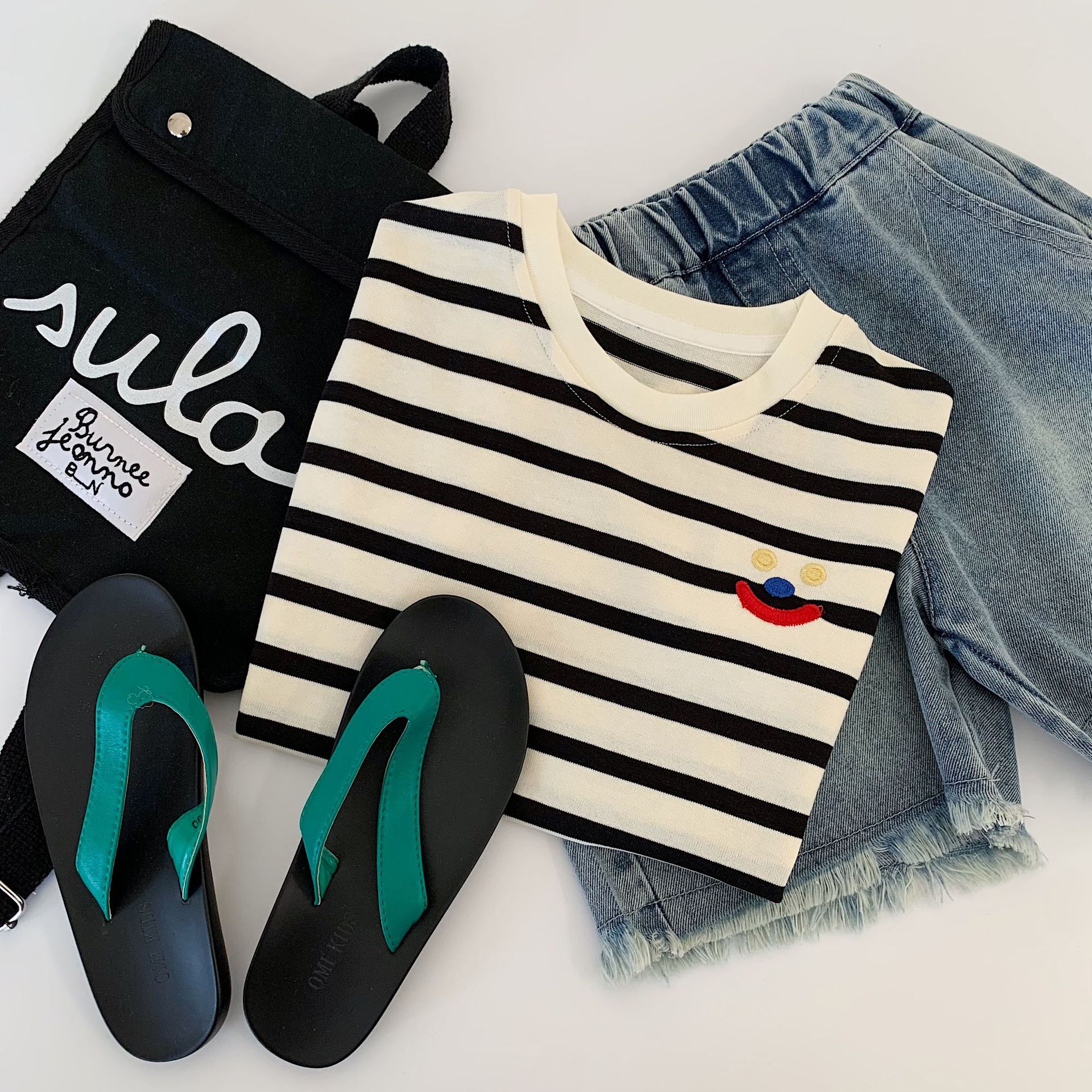 Camiseta de verano de manga corta para niños Maibao Camiseta de verano para niños de clase A Camisa de fondo a rayas para niños al por mayor