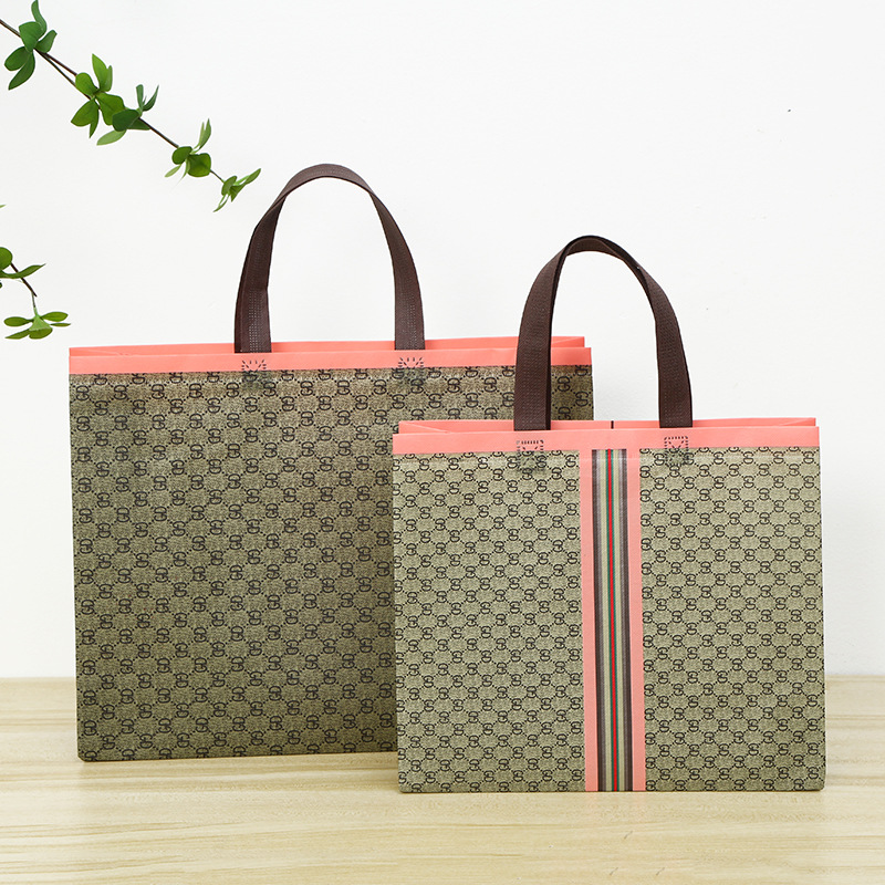 Tienda de ropa para mujeres a medida, centro comercial, tienda de ropa, bolsa de mano de compras, prensa en caliente, publicidad, bolsa no tejida laminada, personalización