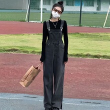 减龄气质开叉牛仔背带裤女设计感春秋大码宽松直筒连体长裤潮