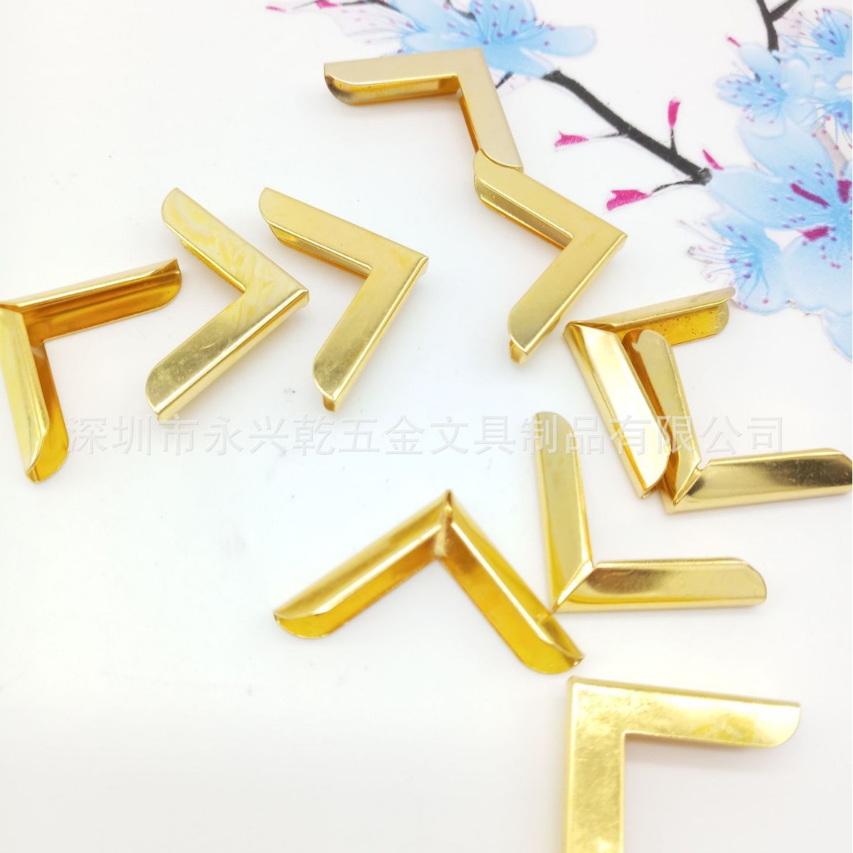 厂家现货供应锌合金护角 箱包五金配件包边金属包边夹女包V形包角