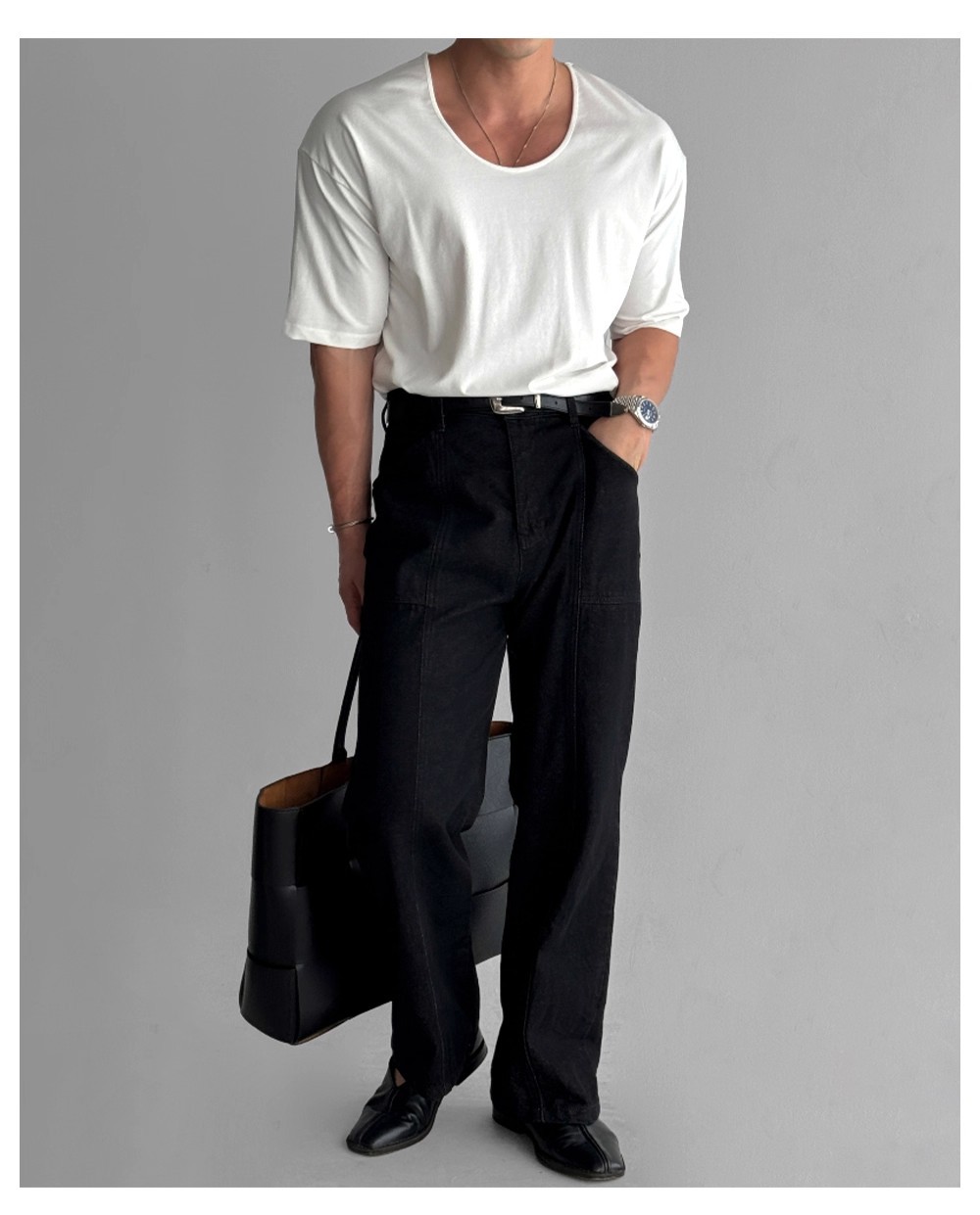 Silky Stretch Men's U-Neck T-Shirt - Lightweight Breathable Short Sleeve Top For Summer Comfort & Active Wear_viptrois.com