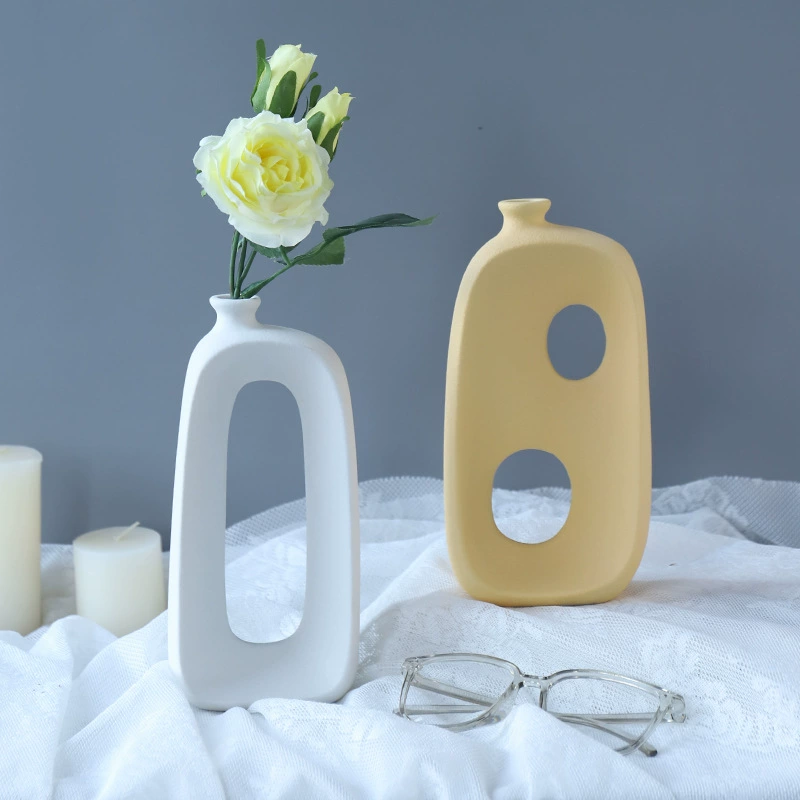 Dehua Матовая абстрактная керамическая ваза специальной формы Простое Современное украшение Европейский стиль Ретро Матовый Белый Оранжевый Желтый