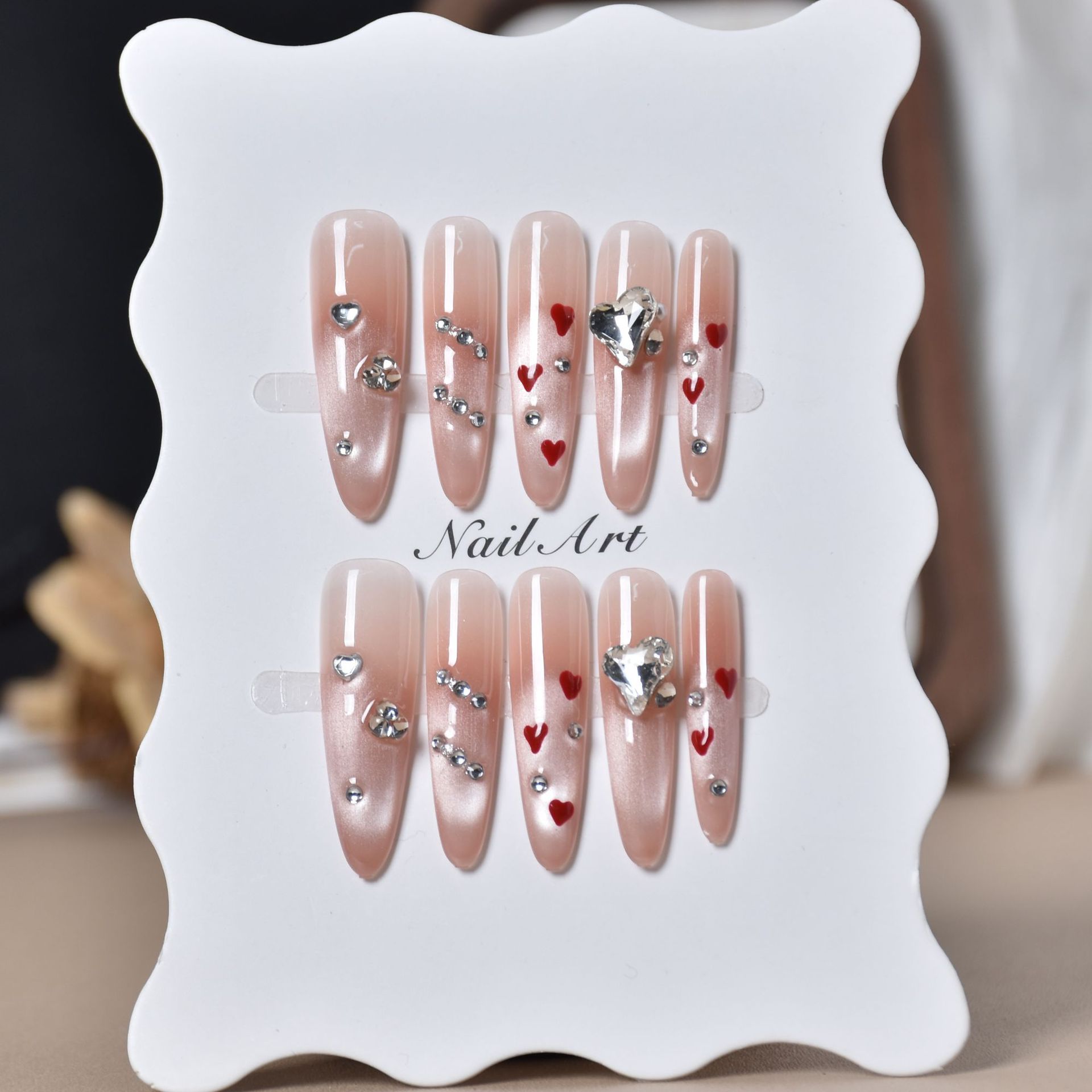 2026 Año Nuevo usar uñas de alta calidad pura manicure pieza de uñas hecha a mano fina perro largo dibujado a mano pequeñas uñas de amor