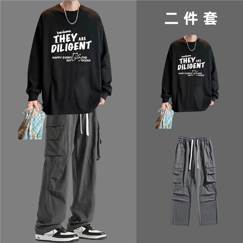 001 2025 New Men's Clothing For Teenagers Students Autumn Hong Kong Style Long Sleeve T-Shirt Set With Cargo Pants_voghion.com