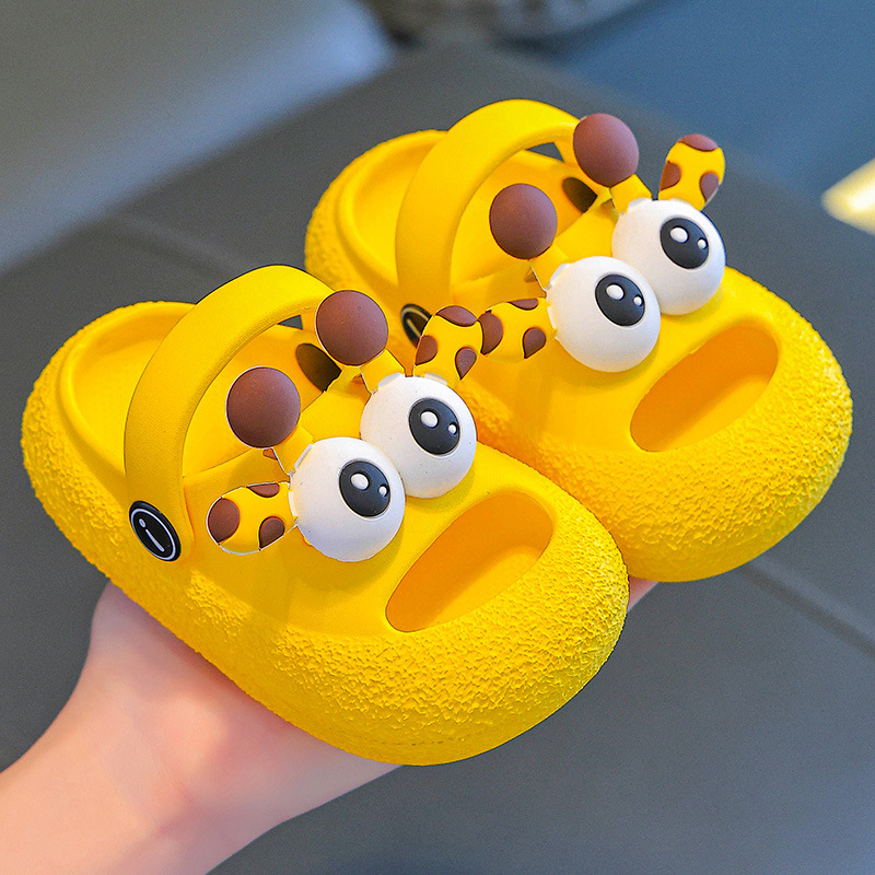 Sandalias infantiles EVA niñas de verano caricaturas lindas antideslizantes desgaste baño interior zapatillas de baño suave para niños