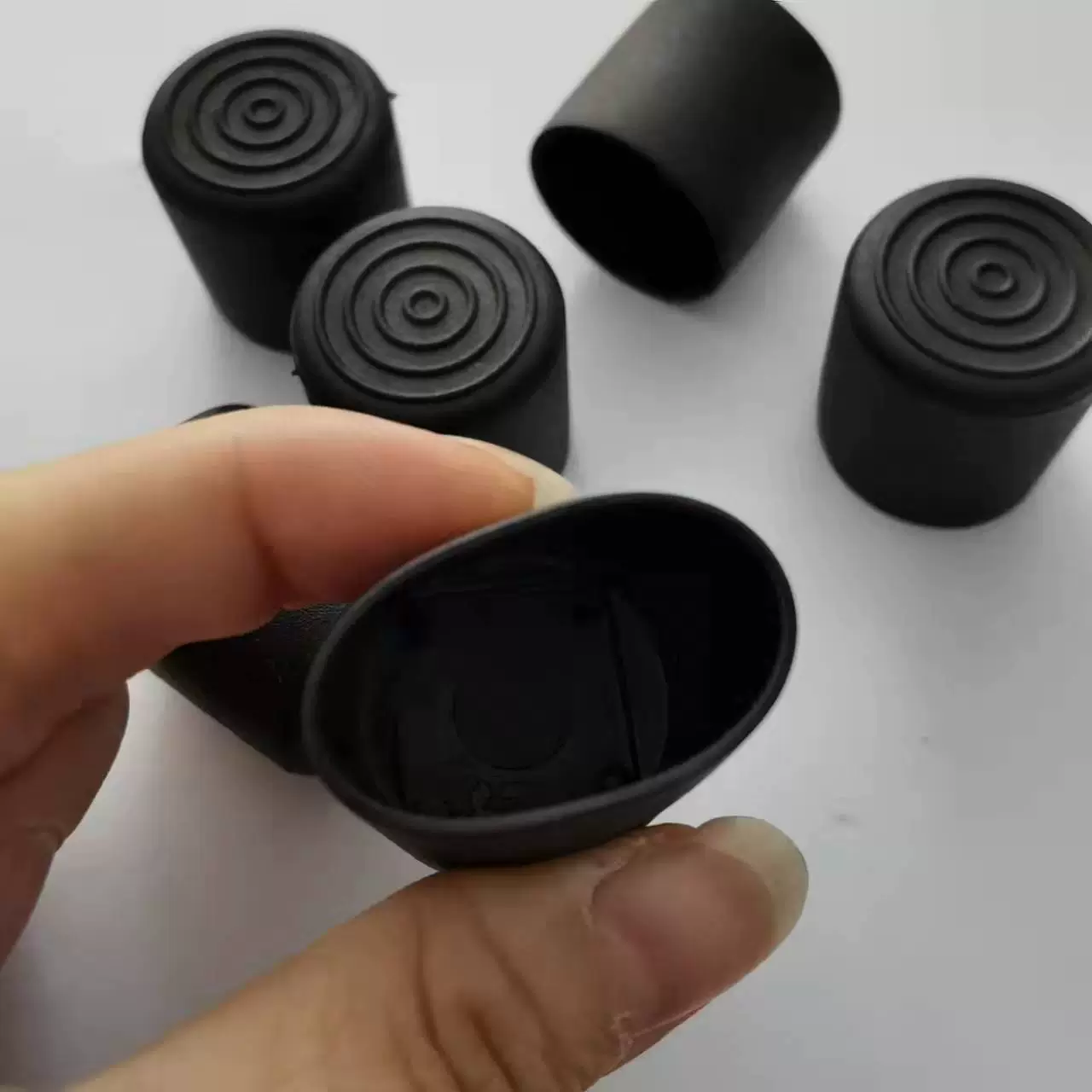 Плащ PVC, защитные нескользящие черные носки, 25 мм